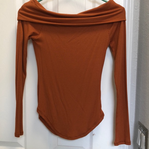 Rust orange off-the-shoulder top - Picture 1 of 1